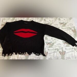 Runway 7‎ Stylish Black Sweater with Red Lips Motif distressed XL